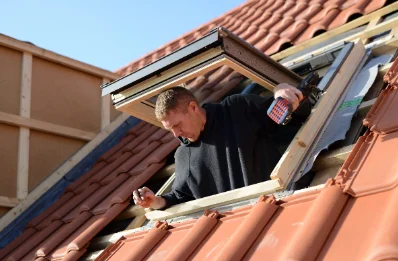 Pose de fenêtres de toit Velux à Bouzais